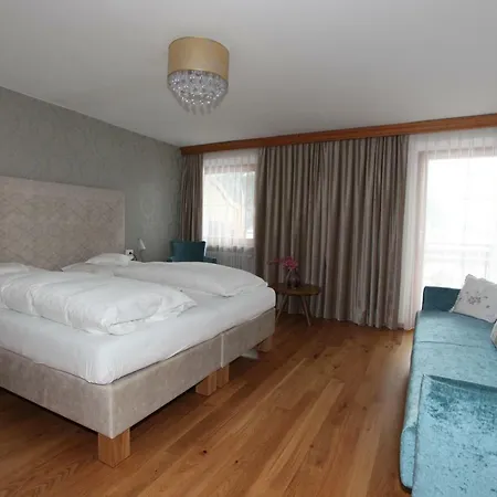 Hotel Goldener Adler Curon Venosta